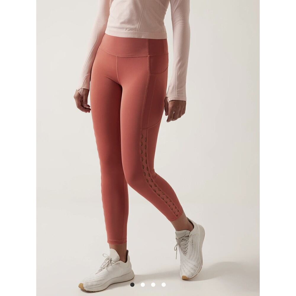 Athleta Women's Mid Rise Muted Red Ultimate Stash II Capri Leggings XXS
